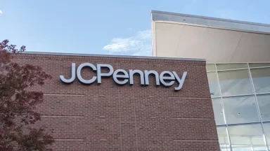 JCPenney 2026 Closures: The Iconic Mall Anchor Continues Its National Retreat